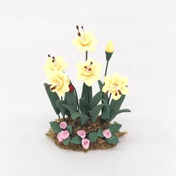 1/12 Minijaturni pribor za dollhouse Mini-cvijet od smole s imitacija mahovine Minijaturni model vrt Igračka za uređenje lutkarske kuće