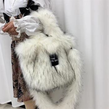 Torbe-тоут od umjetnog krzna u japanskom stilu, a ženska luksuzna dizajnersku torbu, novčanik 2024 godine, novost od umjetnog krzna zeca Rex sa slovom pazuha na ramenu